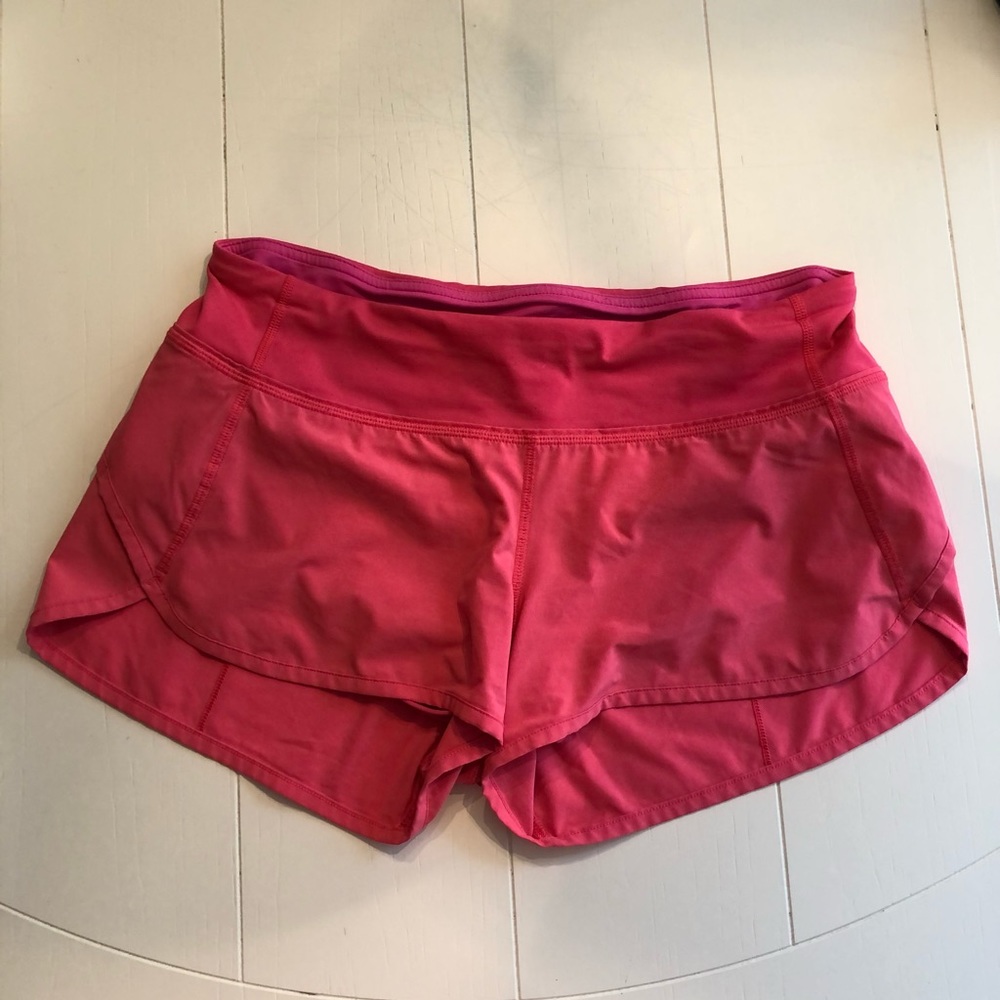 Lulu Lemon Speed Up 2.5 inch shorts